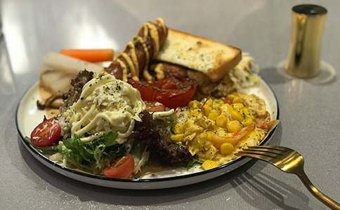 晚餐時(shí)光家庭作文