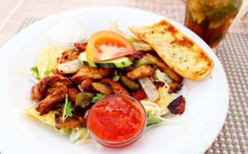 媽媽為我準(zhǔn)備的午餐作文