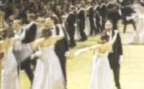 ���y���(hu��)���ķ���400�֣����x5ƪ��