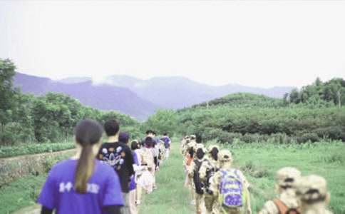 �옷(l��)����I(y��ng)܊Ӗ(x��n)����