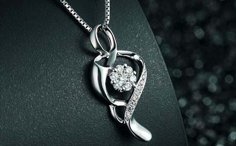 我制做的“珍珠項(xiàng)鏈”作文300字