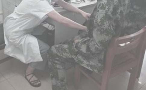 校醫(yī)院藥房報(bào)告