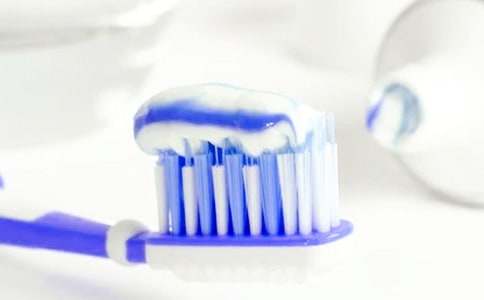 擠牙膏作文500字