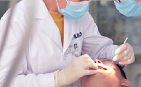 爸爸當(dāng)牙醫(yī)作文1000字-1000字