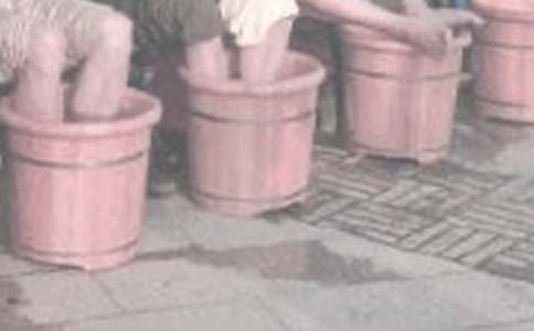 ���S�ۃ�(n��i)��(j��ng)�c�ǻ��B(y��ng)���������B(y��ng)