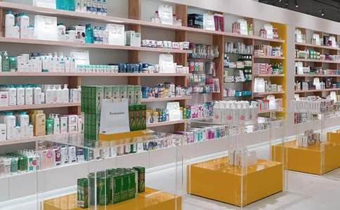 加強零售藥店執(zhí)業(yè)藥師配備使用研討會在京召開