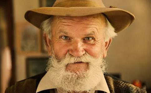 想念爺爺?shù)淖魑?8篇)