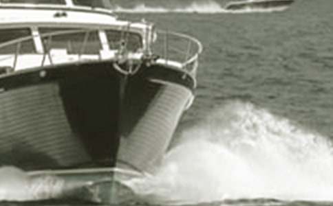 方便的太陽(yáng)能游艇初一作文