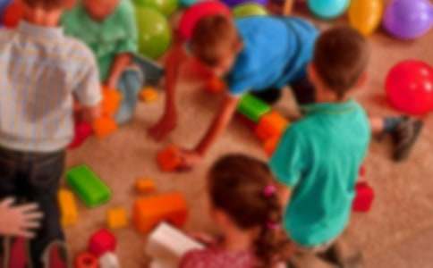 �����׃��@֮�_�W��һ��ͯԒ����