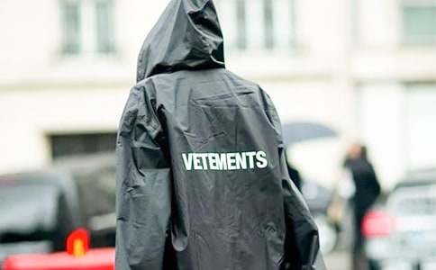 溫暖的雨衣優(yōu)秀作文