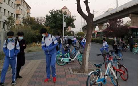 奮斗中學生作文