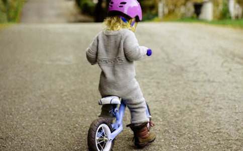 我喜歡周末溜冰小學(xué)作文