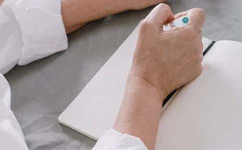 �P(gu��n)�ڵ��µ׾����ģ�ͨ��20ƪ��